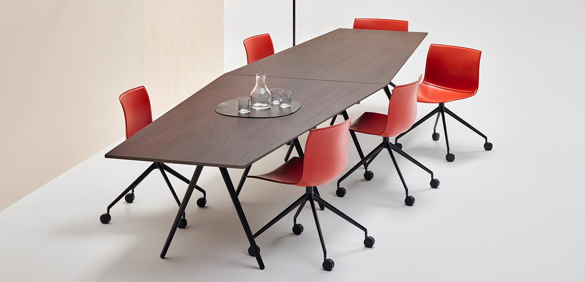 Contract design chair Catifa 53 by Arper Italia Contract design chair Catifa 53 by Arper Italia