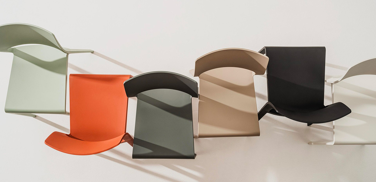 Juno 02 Italian design chair by Arper, designer James Irvine