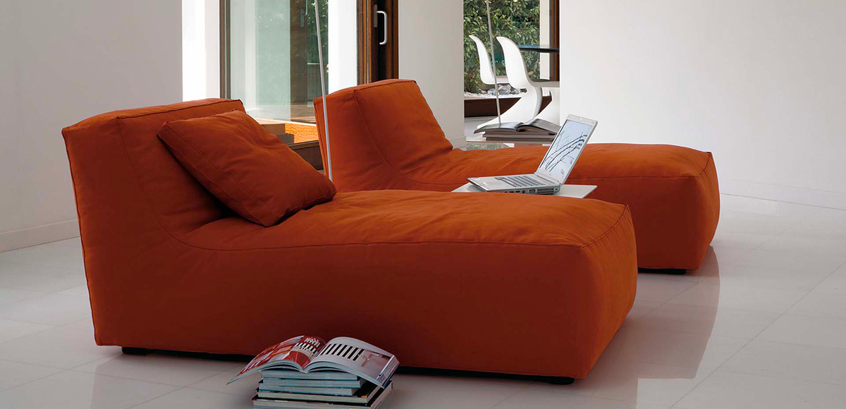 Accountant channel Them Noe Italian sofa armchair by Verzelloni, Designer Lievore Altherr Molina